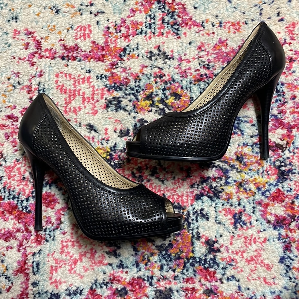 Black peep toe pumps